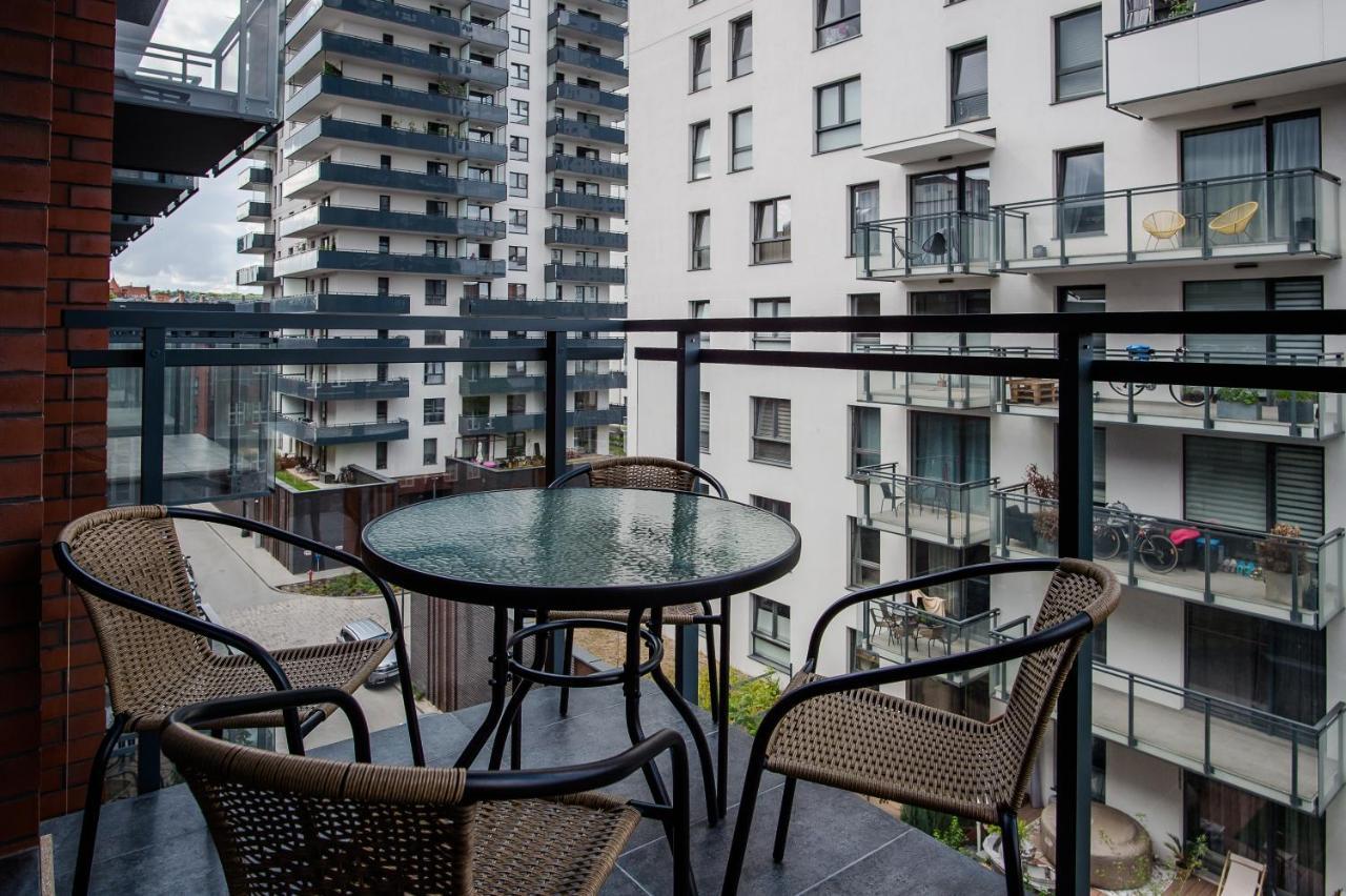 Shipyard Gdansk Apartment - Free Private Parking Buitenkant foto