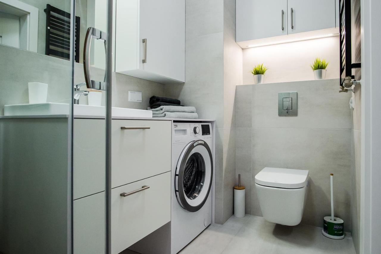 Shipyard Gdansk Apartment - Free Private Parking Buitenkant foto