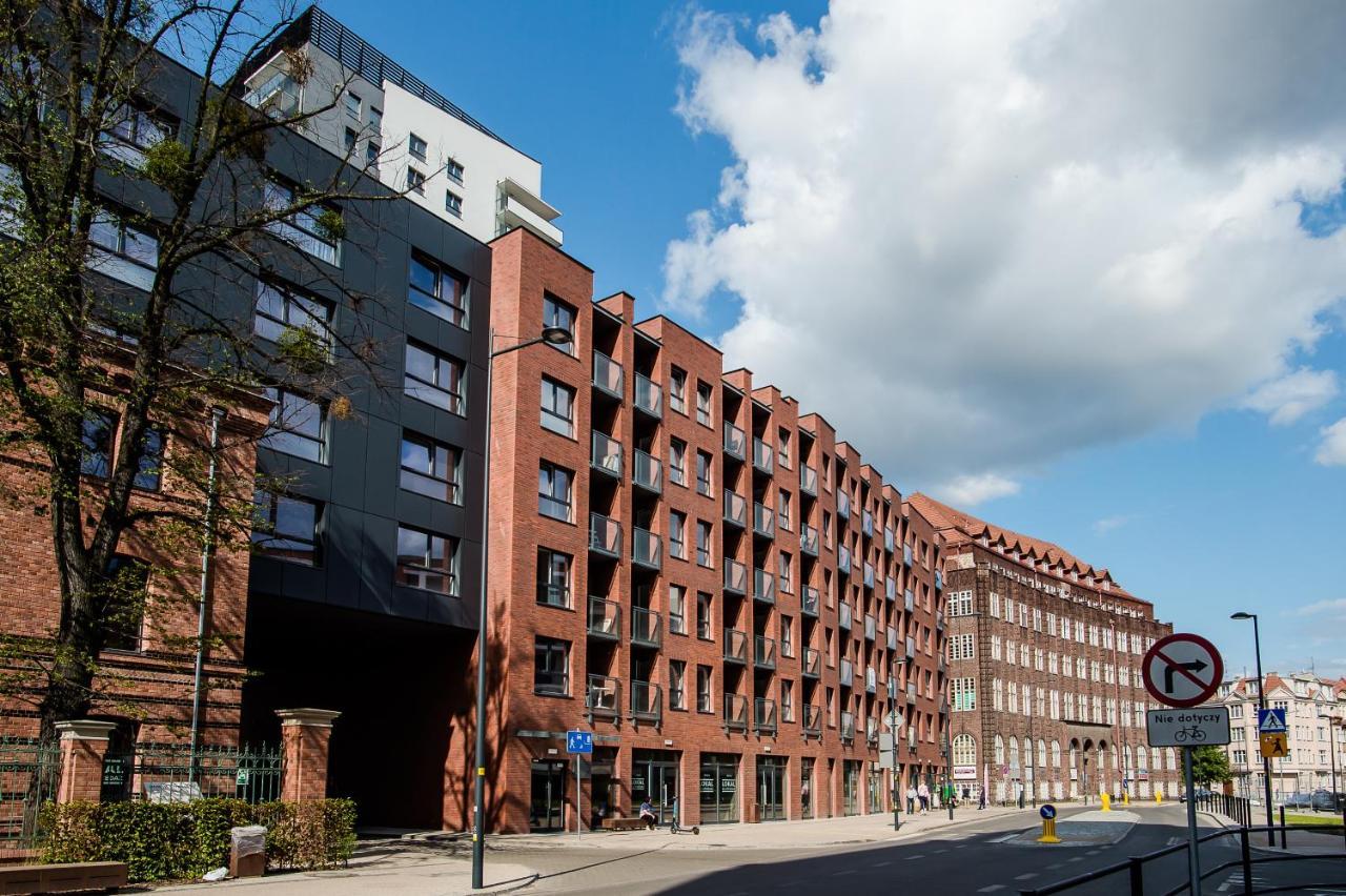 Shipyard Gdansk Apartment - Free Private Parking Buitenkant foto